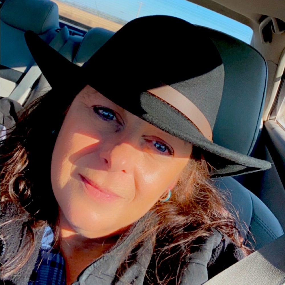 Meet your Posher, Kimberly